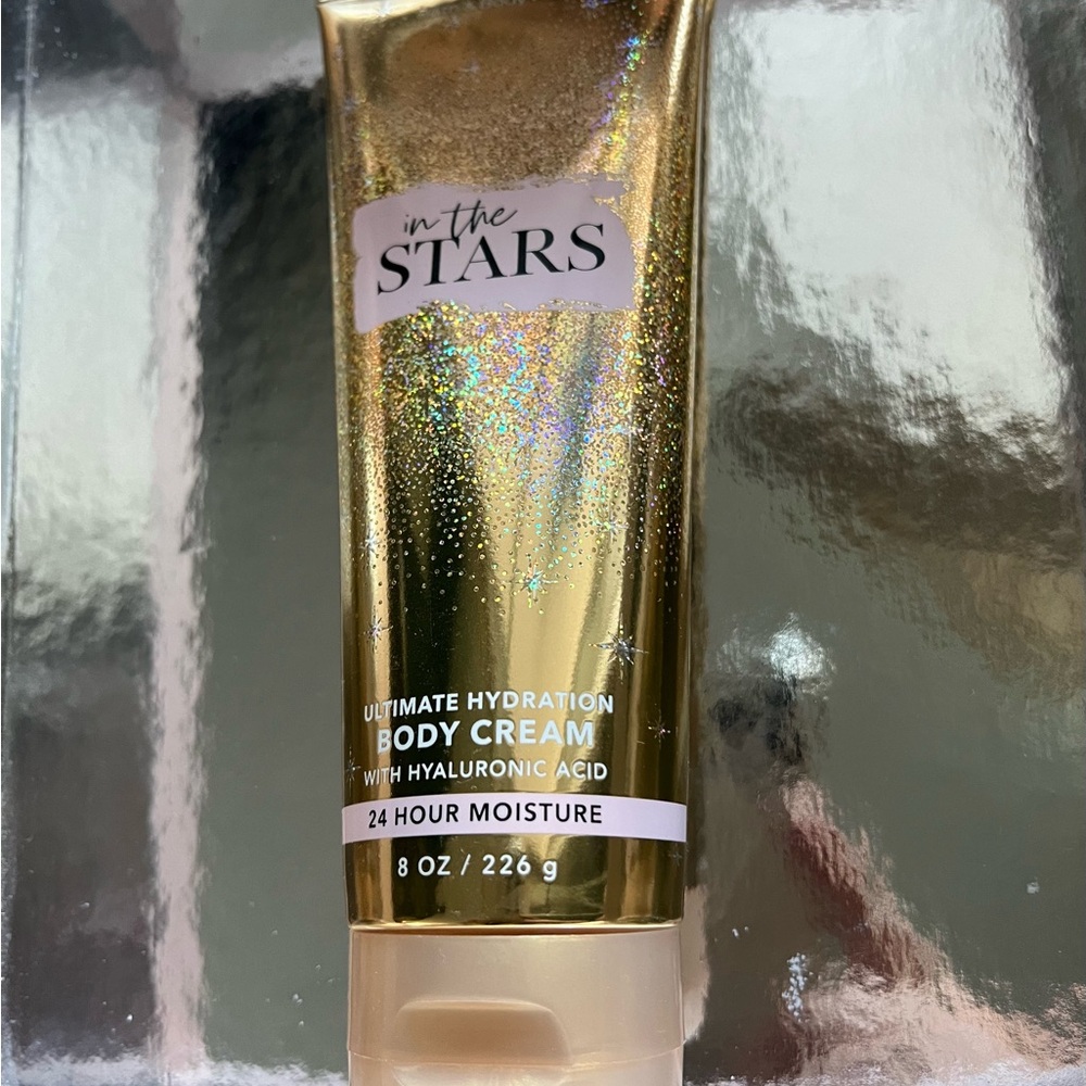 NEW* never open Full Size 8oz Bath and Body Works “In the Stars” lotion - Picture 3 of 4